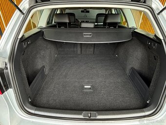 Volkswagen Passat Variant 2.0 TDI BMT Highline DSG - 17