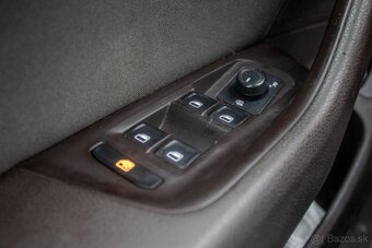 Volkswagen Passat Variant 2.0 TDI BMT Highline DSG - 17