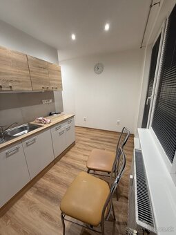 Na prenájom 1-izbový byt s dvoma balkónmi v centre Ružomberk - 17