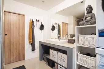 Tehlový 2-izbový byt v centre - Nové Zámky - 17