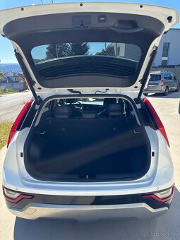 Kia Niro Plug-In Hybrid 1.6 GDi A/T (modelový rok 2023) - 17