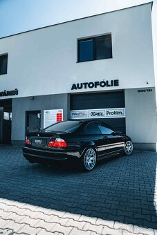BMW M3 EU manuál - 17