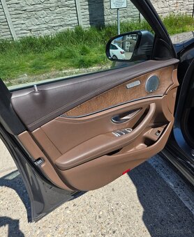 Mercedes  E220d - 17