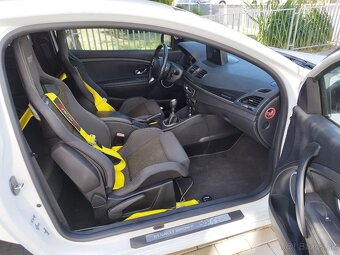 Renault Megane RS. Trophy - 17