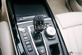 BMW X5 xDrive50i A/T - 17