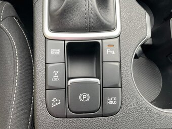 Kia Sportage 1.6T-GDi TOP 130kW 4x4 A/T - 17