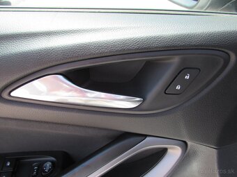 Opel Astra Sport Tourer ST 1.6 CDTI 110k - splátka 169,-€ - 17