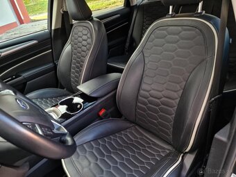 Ford Mondeo hybrid VIGNALE PLNÁ VÝBAVA 71 400km - 17