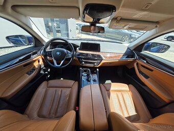 BMW Rad 5 540i xDrive A/T - 17