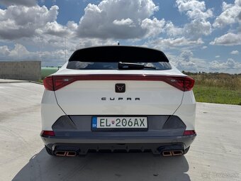 Cupra Formentor E Hybrid - 17