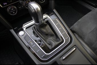 VW Volkswagen Passat Variant 2.0 TDI DSG Highline - 17