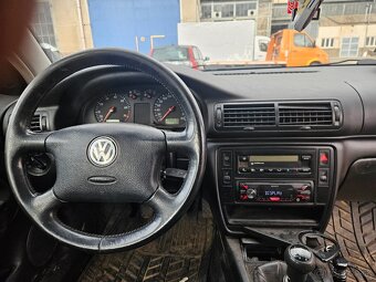 Volkswagen Passat r.v. 2000 1.6 benzínové 75kw - 17