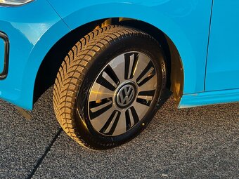 Volkswagen e-up - 17