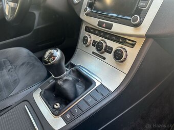 Volkswagen Passat 2.0TDI - 17