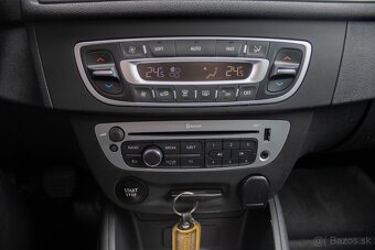 Renault Mégane Grandtour 1.2 TCe Limited 1. majiteľ - 17