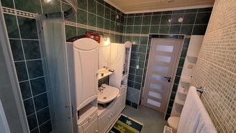 EXKLUZÍVNY PREDAJ-Kompletne prerobený 5 izb.RD, Komárno časť - 17