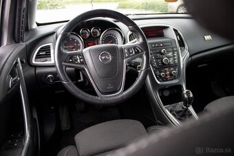 Opel Astra ST 2.0 CDTI Cosmo 121kW – TOP výbava, 1. majiteľ - 17
