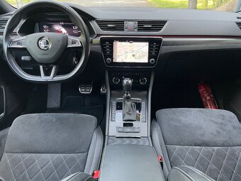 ŠKODA SUPERB iV COMBI TSI SPORTLINE - 17
