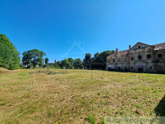 Kaštieľ plný histórie a krásy baroka v prostredí lipovej a - 17
