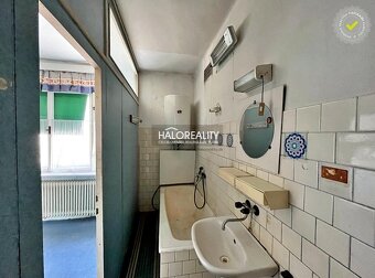 HALO reality - Predaj, rodinný dom Levice, priestranný 5 izb - 17