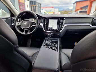 Volvo V60 D4 Momentum AWD A/T - 17