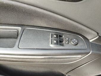 Fiat Bravo 1,4turbo benzín - 17