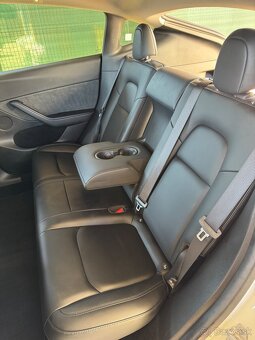 ° Tesla Model Y ° Dual motor (4x4) ° LR ° 2022 ° SK špz - 17