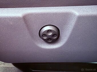 VW Multivan 2.0 TDI Highline 4Motion - 17