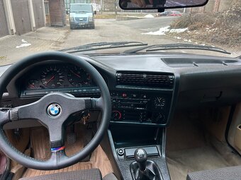 Prodam Bmw e30 kupe 320i - 17
