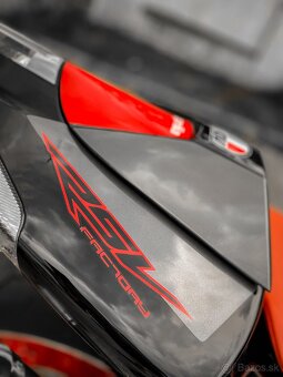 APRILIA RSV1000R FACTORY - 17