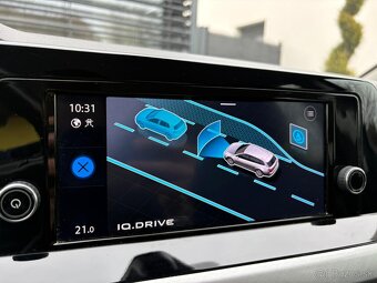 Volkswagen Golf Variant 2.0 TDI LIFE DSG - 17