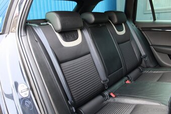 Škoda Octavia Combi 2.0 TDI RS DSG - 17