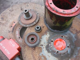 Náhradní díly na rotační sekačky - 17