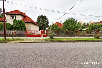 ABSOLUTE REAL/ Veľký stavebný pozemok 818 m2,DNV,ul. Na Grbe - 17