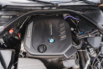 BMW 320d xDrive Touring MHEV M Performance - 17