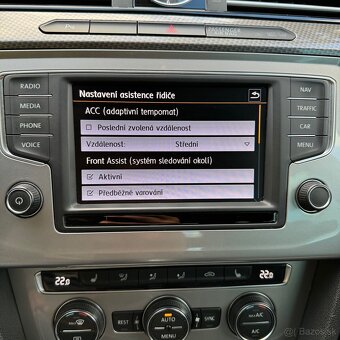 Volkswagen Passat Alltrack 2.0 TDi 4MOTION DSG - 17