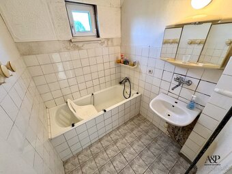 ZNÍŽENÁ CENA 6 IZB. RODINNÝ DOM, POZEMOK 688M2, ŽELEZENIČIAR - 17