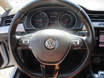 VW PASSAT TDI 140kW 4X4 DSG HIGHLINE 2018 CZ DPH - 17