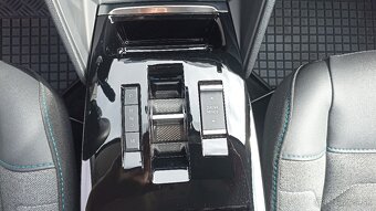 Citroen C4 PureTech130S&S Plus EAT8 - 17