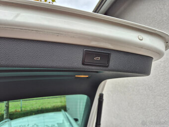 Škoda Superb 3,6 FSi V6 DSG Alcantara Combi TZ 199.999Kč - 17