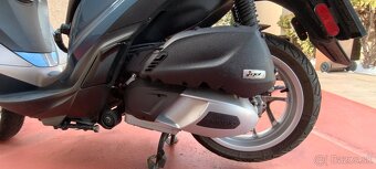 Piaggio Medley 150 - 17