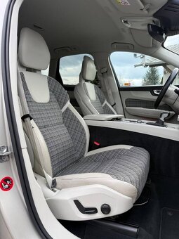 Volvo XC60 D5 Momentum AWD A/T - 17