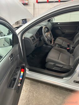 Golf 5 1.9TDi 77kW BKC málo km - 17