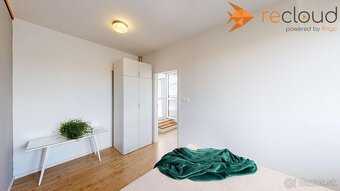 REZERVOVANÉ - Krásny 3 izbový mezonetový byt s veľkou teraso - 17