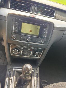 Škoda Superb 1,6 TDI sedan 7.2014 - 17