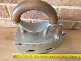 alpaka, sandrik, štamperlíky, jablko, hruška, žehlička - 17