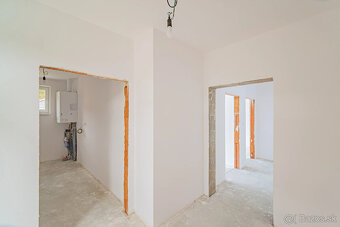 SPEKTRUM REALITY Vám ponúka na PREDAJ Novostavbu- 4-izbový r - 17