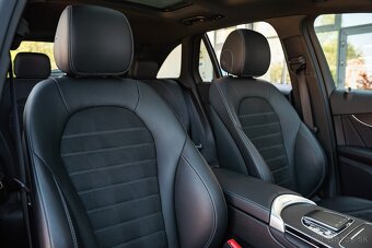 Mercedes-Benz GLC 300de 4Matic AMG Line - 17