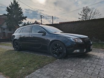 Insignia Sport Tourer - 17