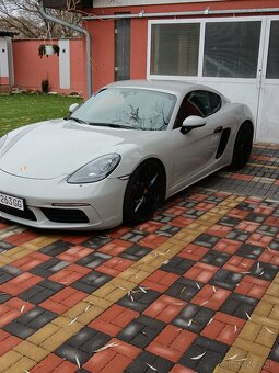Porsche cayman 718 - 17